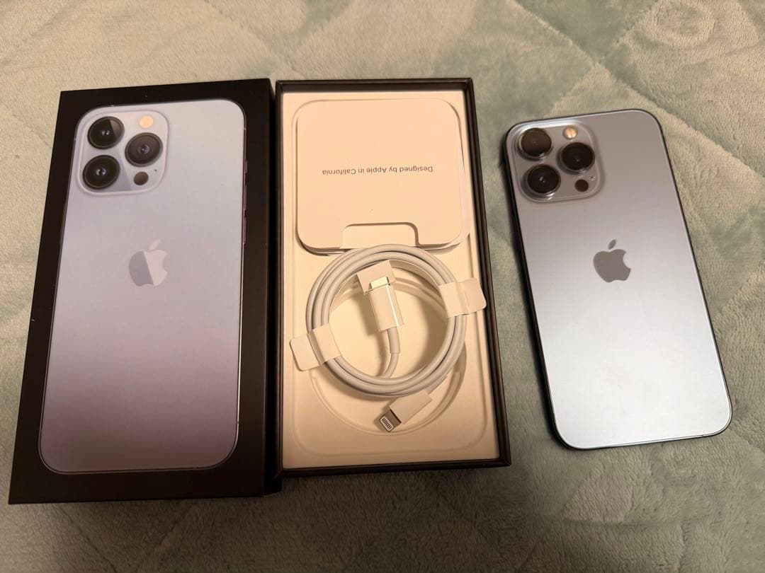 美品　Apple iPhone13Pro 256GB シエラブルー　SIMフリー