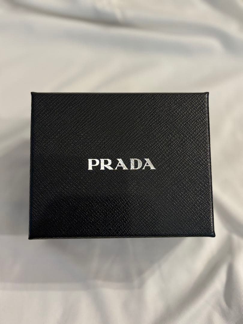 PRADA ブラック ナイロン ミニポーチ