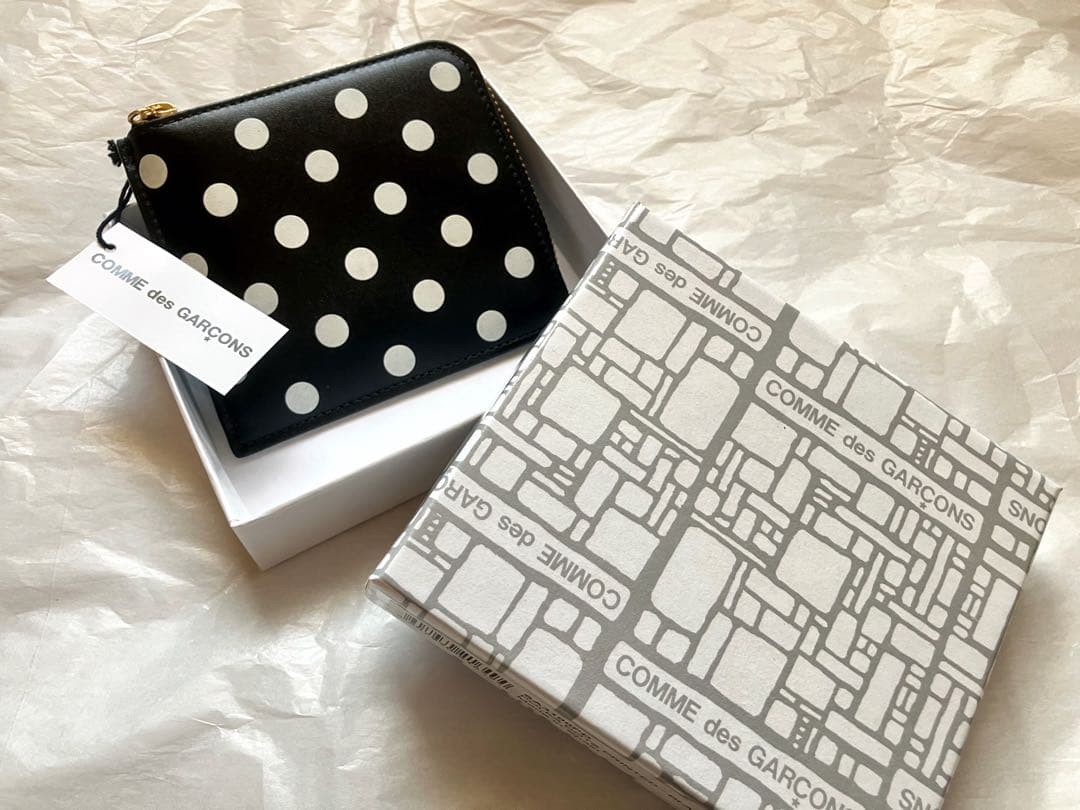 【新品未使用】【COMME de GARCONS】ケース　SA3100PD