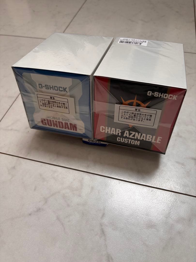 新品未開封 G-SHOCK ガンダムコラボ 腕時計35周年モデルガンダム、シャア