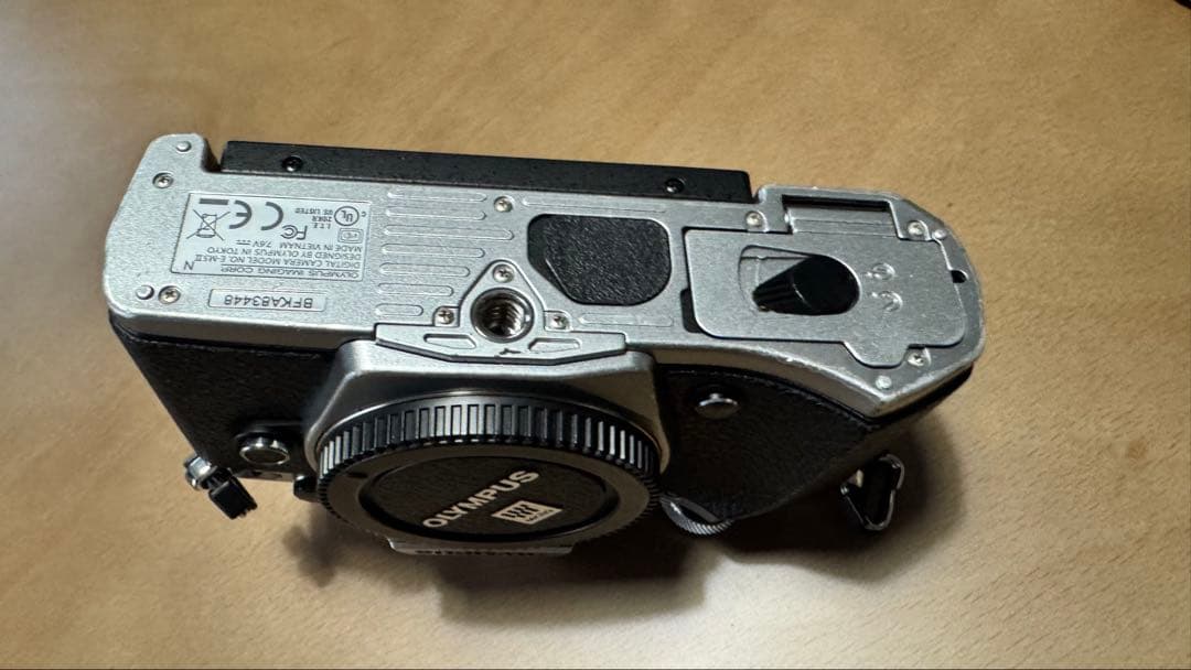 美品OLYMPUS OM-D E-M5 MarkII シルバー本体