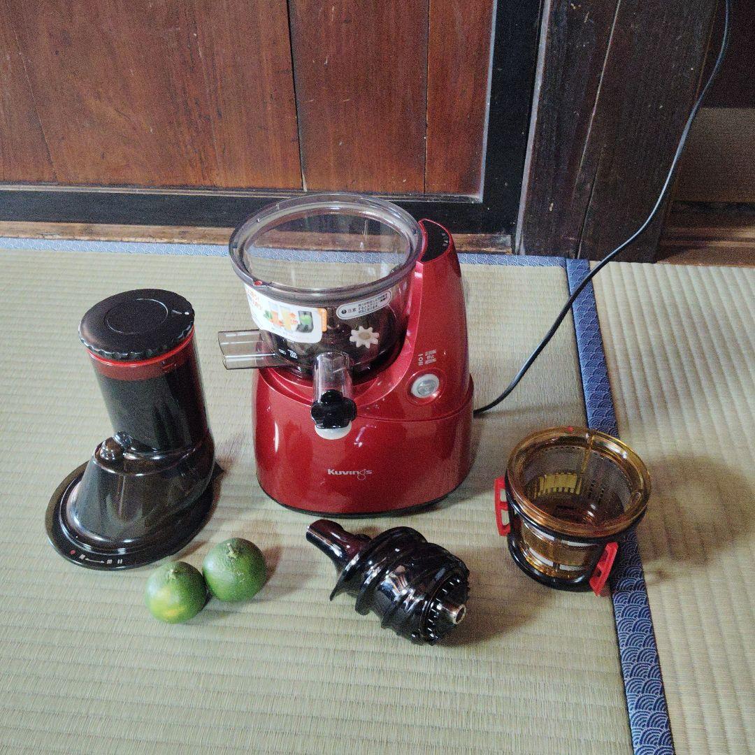 【中古】ビタントニオ Vitamix 赤 ジューサー