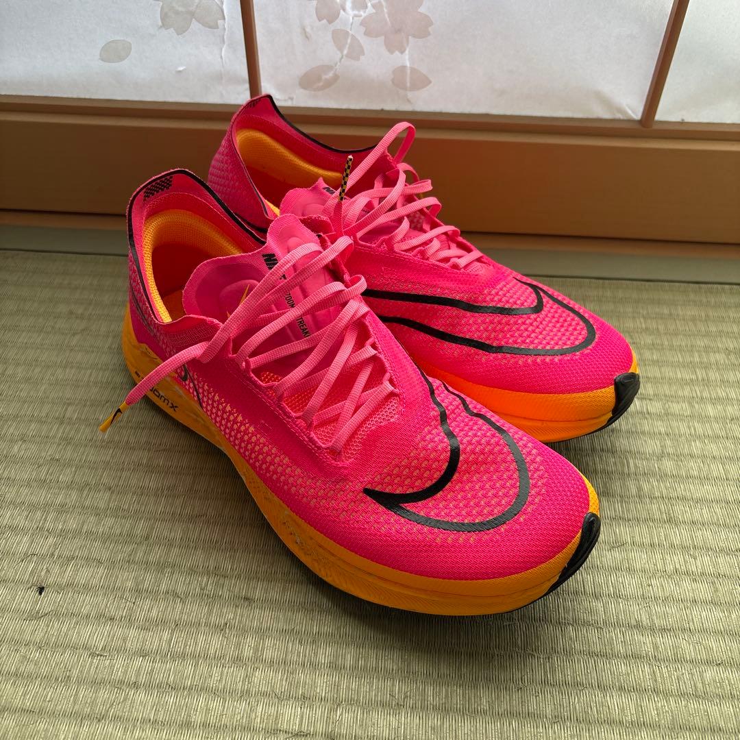Nike ストリークフライ　ハイパーピンク　26.5