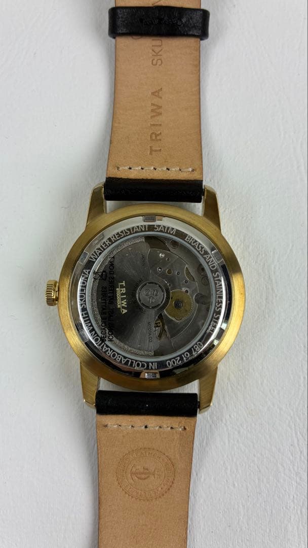 TRIWA SKULTUNA 自動巻き時計 ブラックダイアル