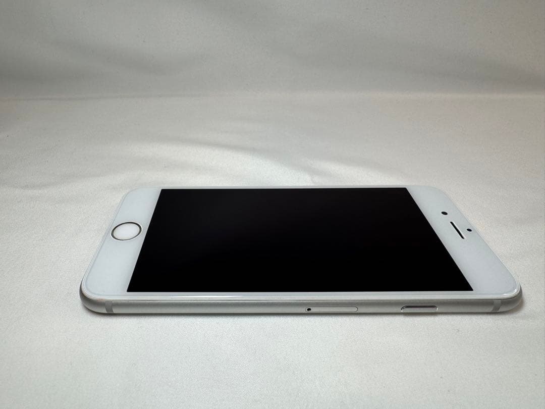 ♩*様 Apple iPhone 6s シルバー 64GB SIMフリー 本体