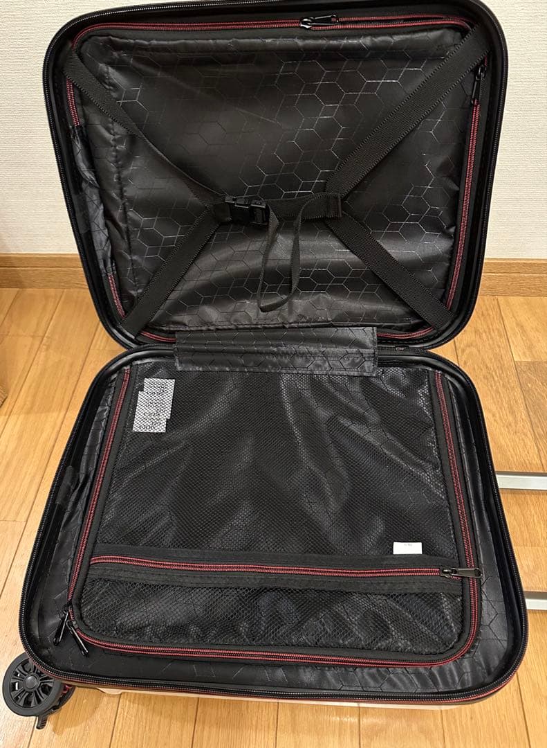 値下げ【極美品】ProevoキャリーケースSS 静音 キャスター ストッパー付き