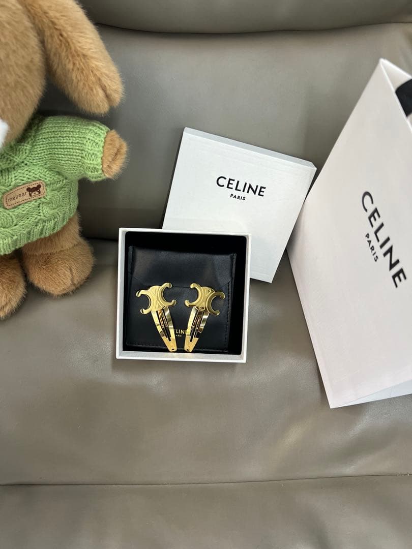 極美品　セリーヌ　ヘアピン　ヘアクリップ　ゴールド　2つセット