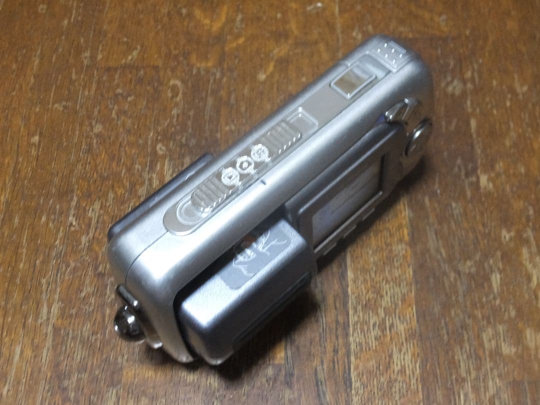 Nikon Coolpix E3500 ニコン デジタルカメラ