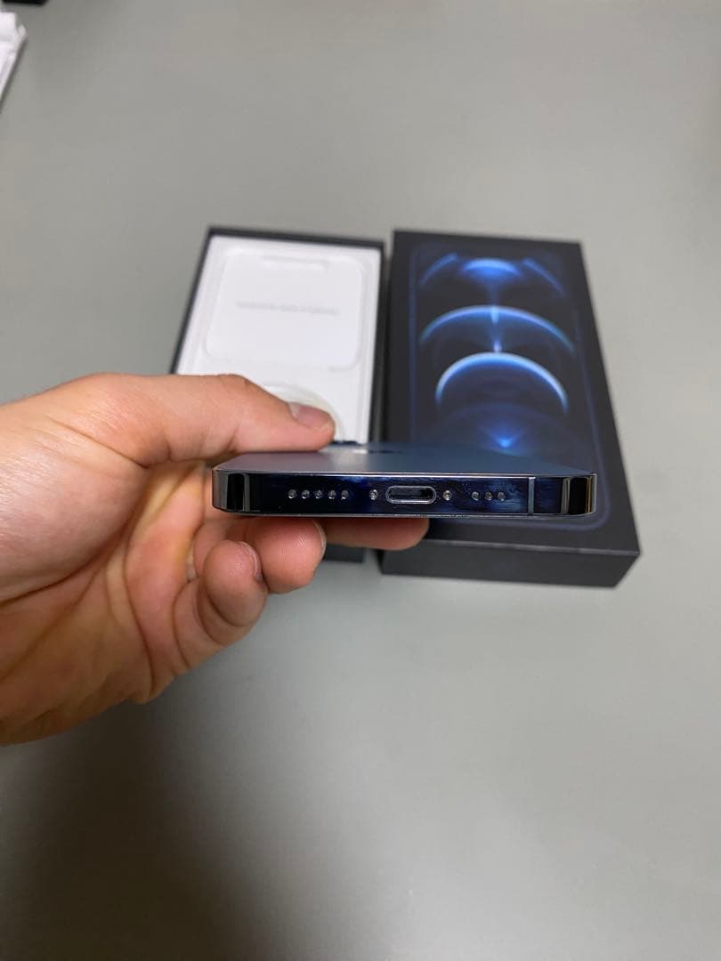 携帯電話本体 iPhone 12pro 256 pacific blue