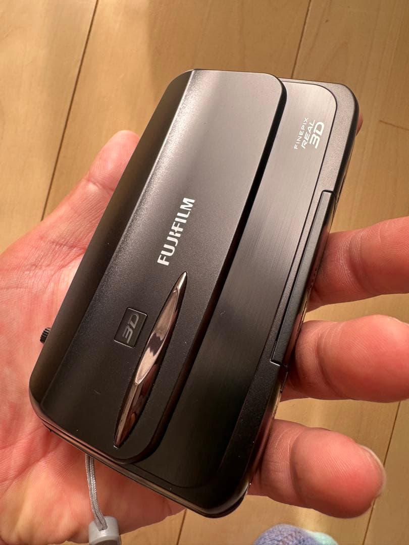 デジタルカメラ FUJIFILM FinePix REAL 3D W3