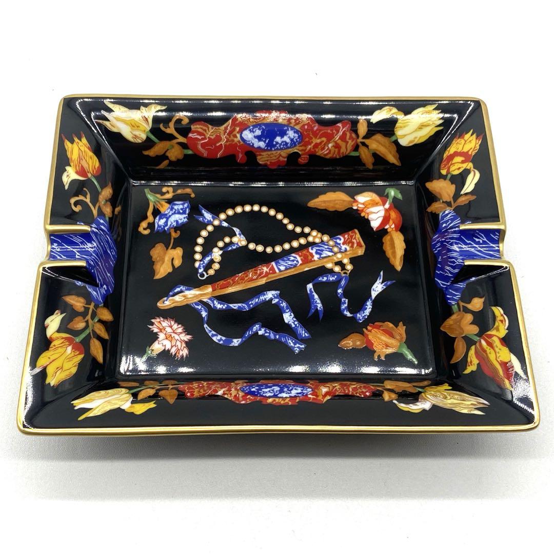 極美品✨HERMESエルメス　灰皿　アッシュトレイ　花　扇子　動物　ブラック