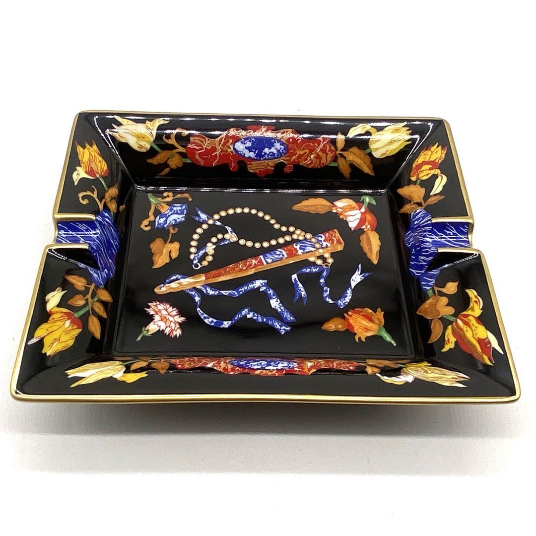 極美品✨HERMESエルメス　灰皿　アッシュトレイ　花　扇子　動物　ブラック