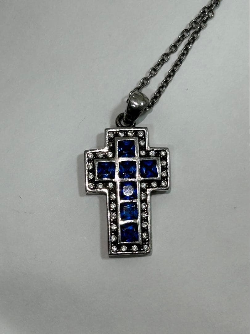 Dolce & Gabbana 十字架ネックレス