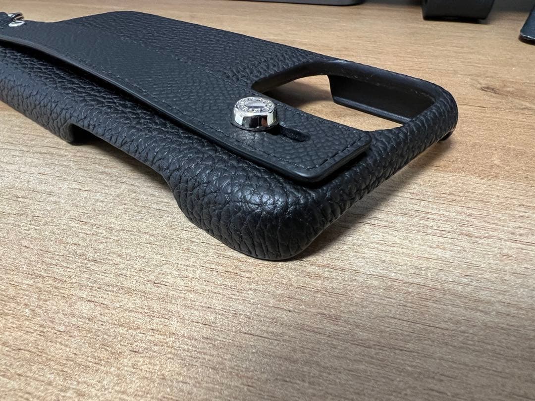 【美品】BONAVENTURA iPhone13pro用ケース