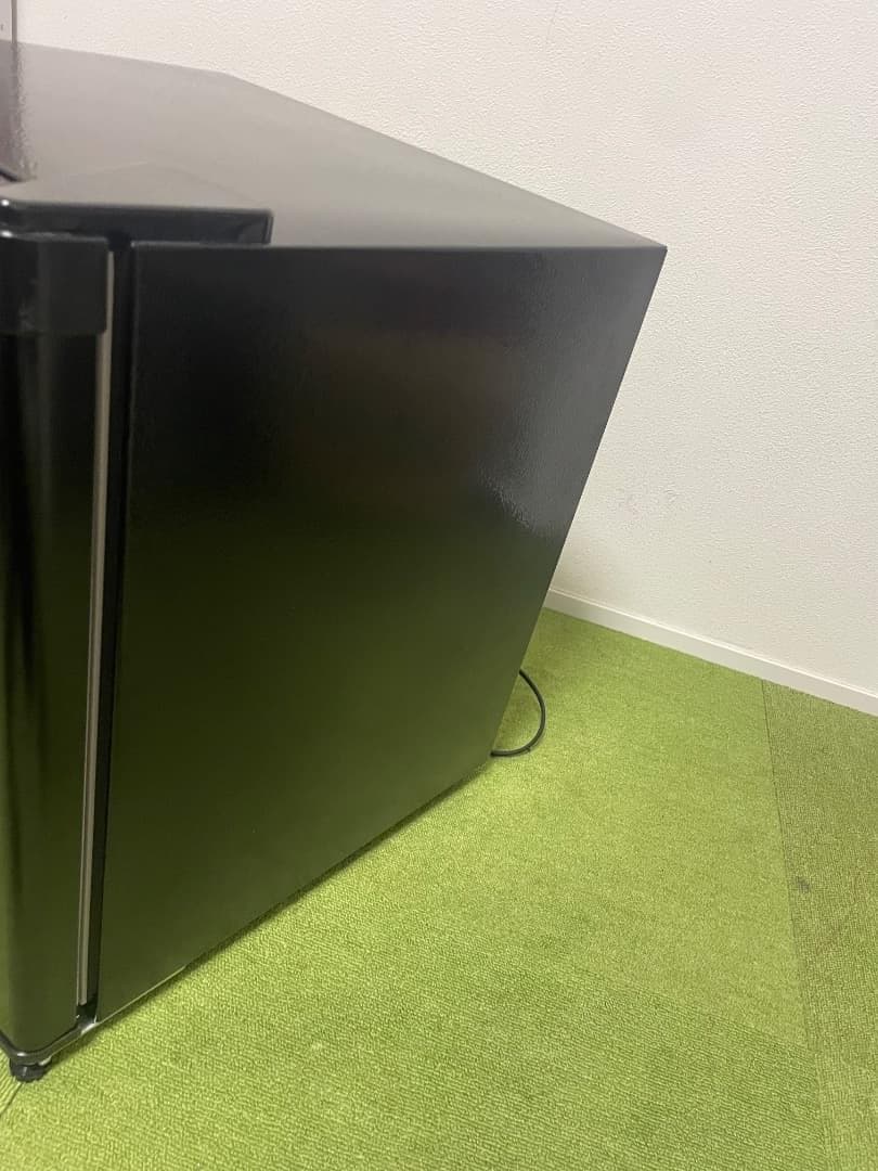 美品 冷蔵庫 2022年製 46Lブラック PRC-B051D-B