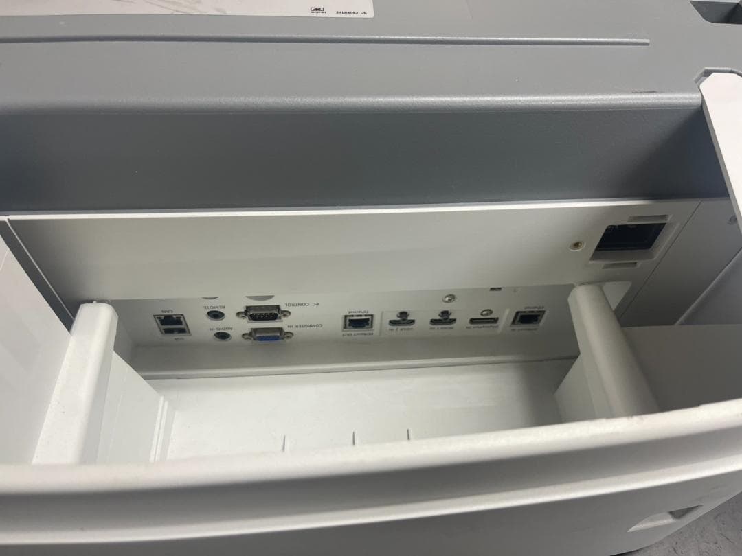 プロジェクター NEC PA653UL NP41ZL レンズ搭載 6500lm