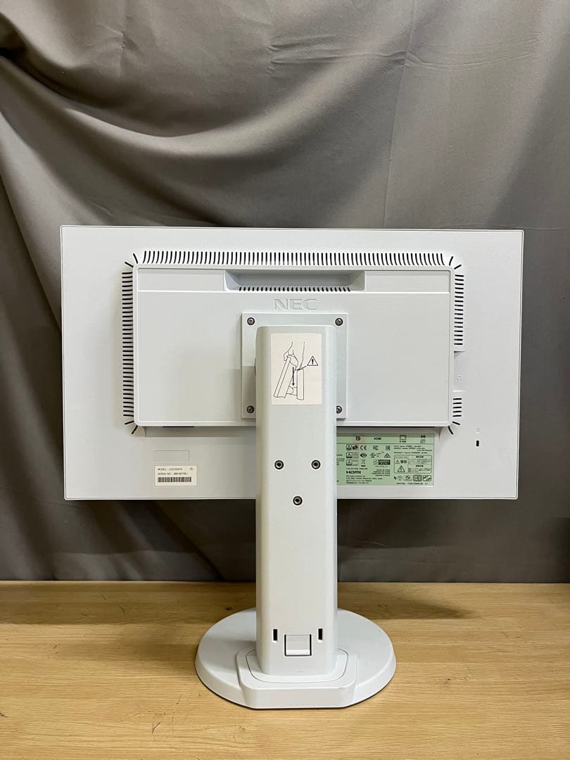 ホアン　パコ NEC E241N-C 23.8インチモニター内蔵スピーカー