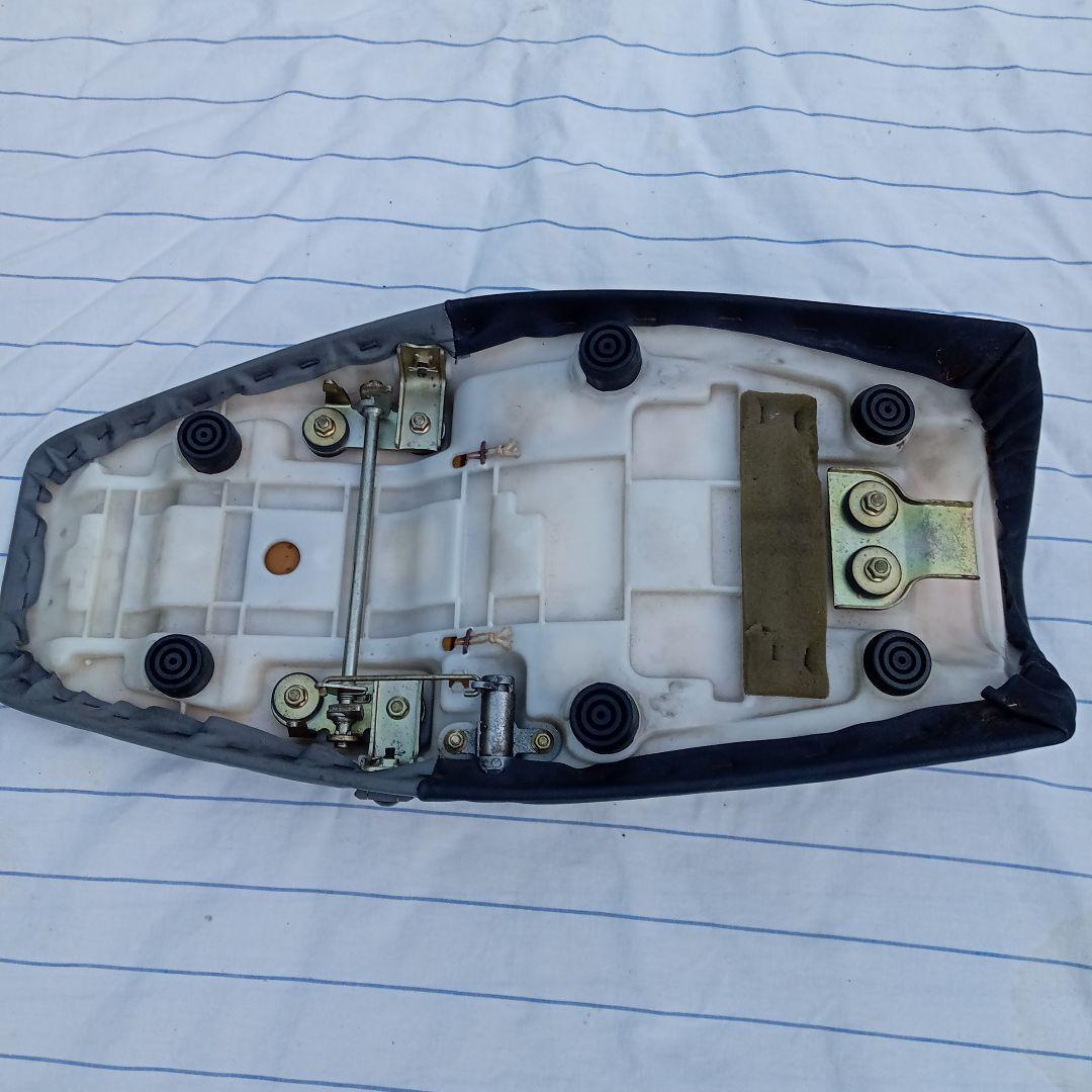 YAMAHA・SRX400純正シート