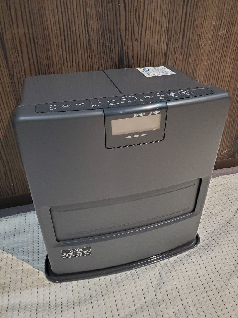 石油ストーブ　2022年製　FH-VX3622BY