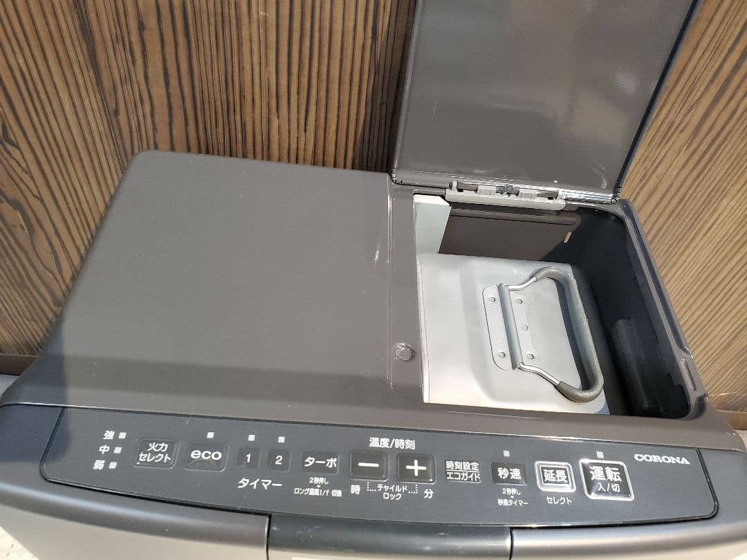 石油ストーブ　2022年製　FH-VX3622BY