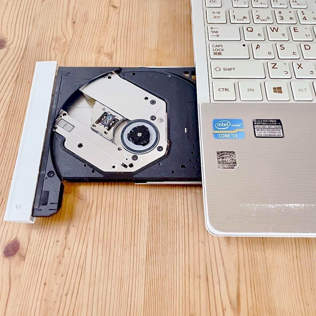 すぐ使える✨ メモリ8G✨新品SSD✨カメラ付 ノートパソコン✨趣味や事務作業