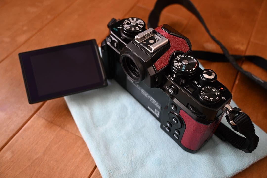 Nikon Z fc black ミラーレスカメラ 本体