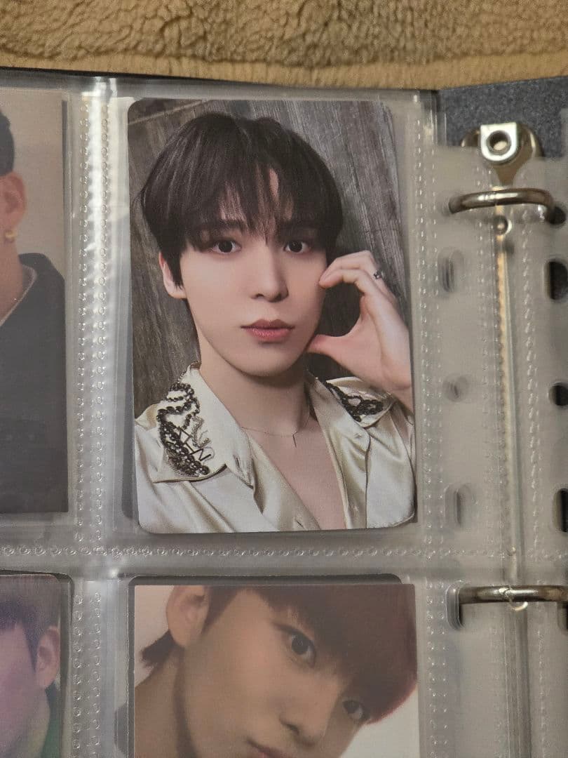 ATEEZ ユノ トレカ