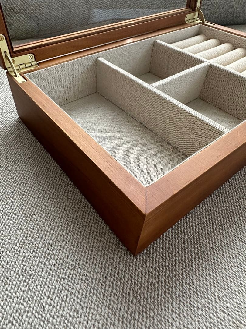 ZARA  ウッド製アクセサリーケース ブラウン