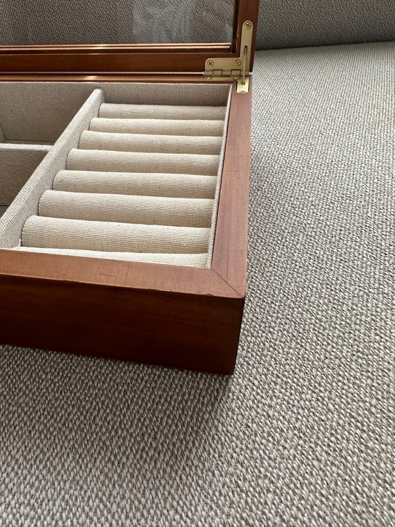 ZARA  ウッド製アクセサリーケース ブラウン