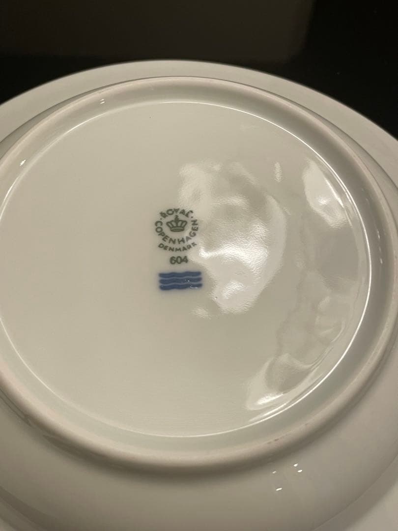 【新品】ロイヤルコペンハーゲン ホワイトフルーテッド ディープ21cm2枚