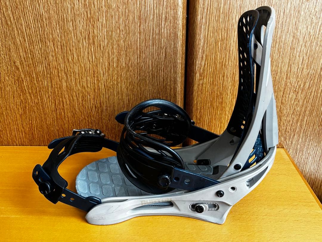 バートンBURTONバインディング【ジェネシスTT（M）】ゲンテンスティック等に