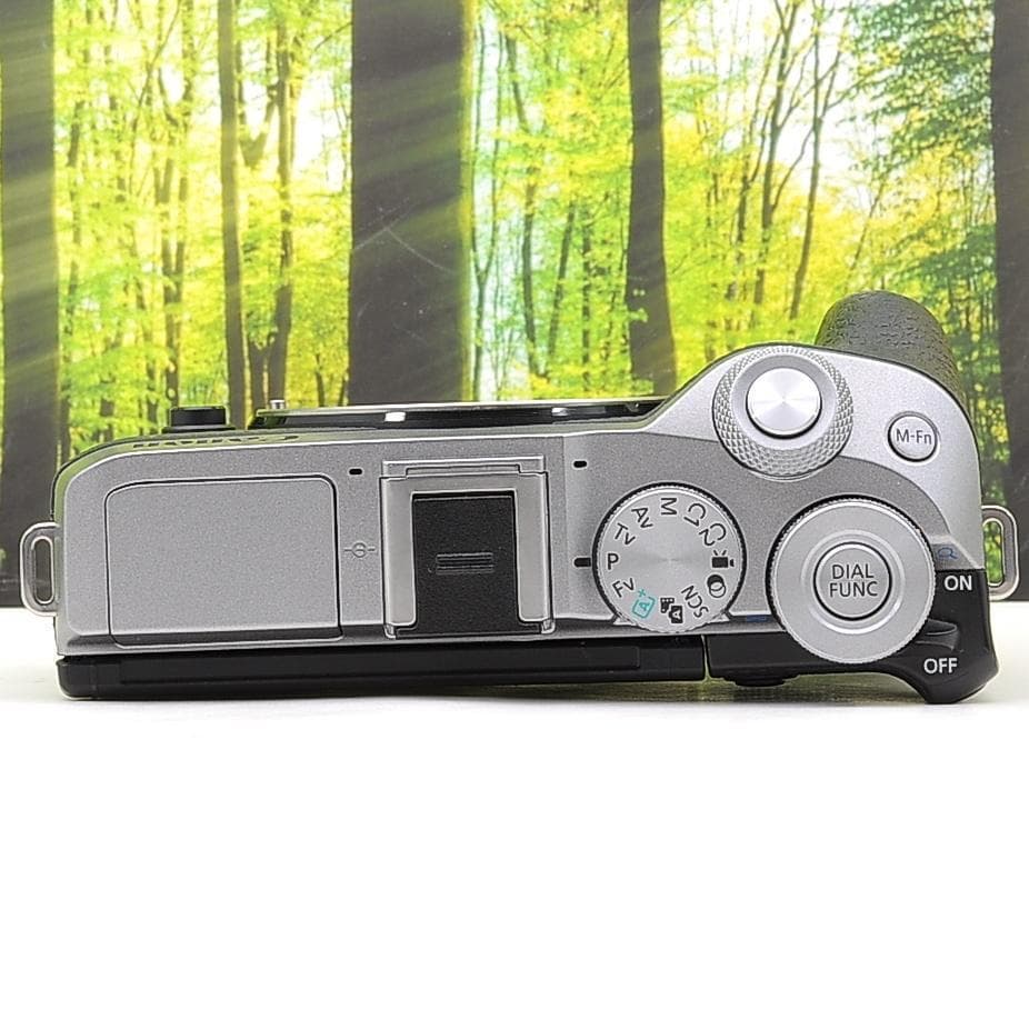 WiFi搭載☆Canon EOS M6 markⅡ☆最新スペック搭載機