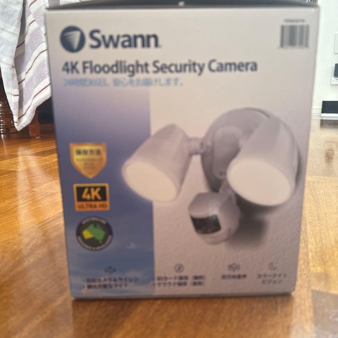 防犯カメラ Swann 4K Floodlight Security Camera