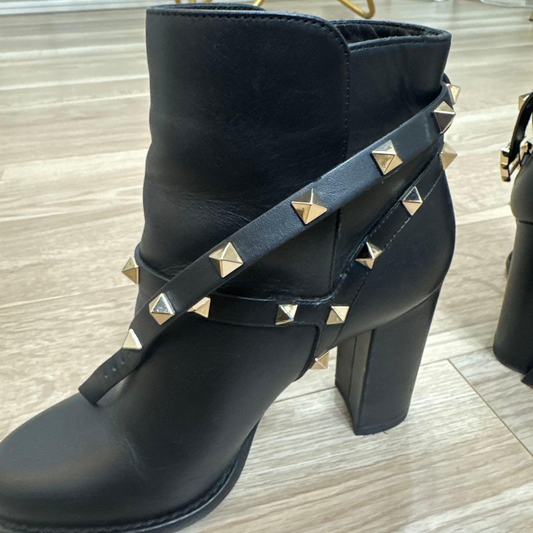 VALENTINO ショートブーツ