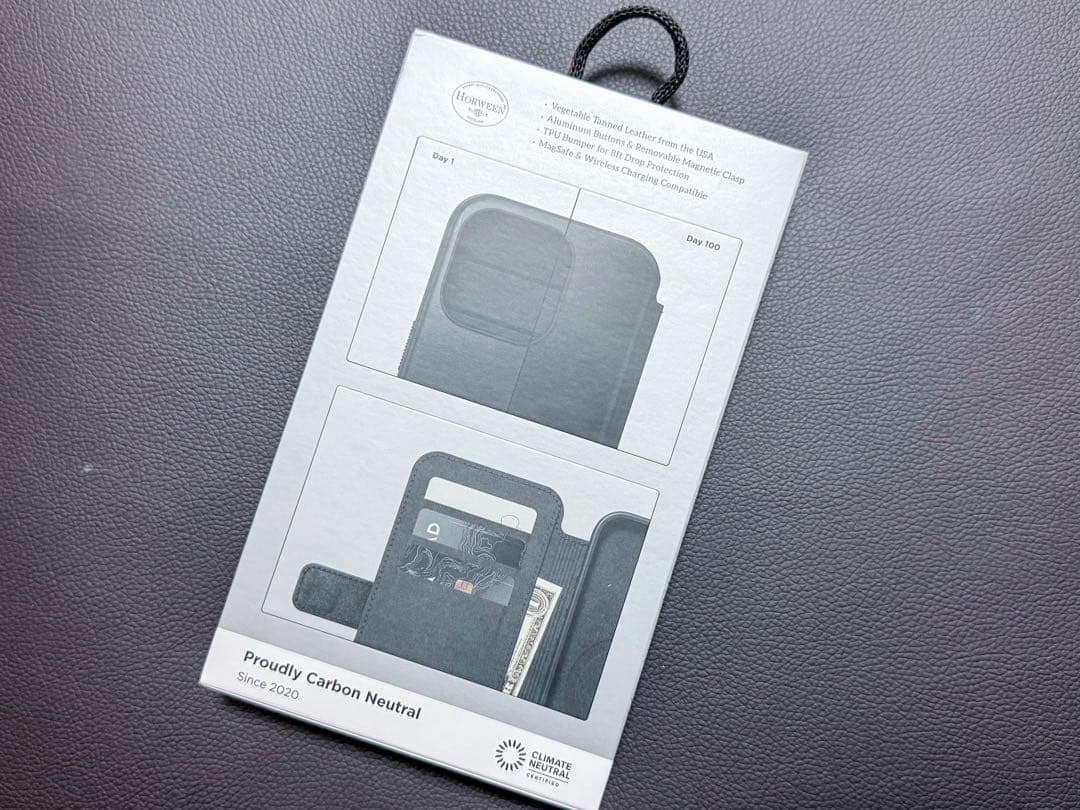 NOMAD Modern Leather Folio iPhone 15Pro用