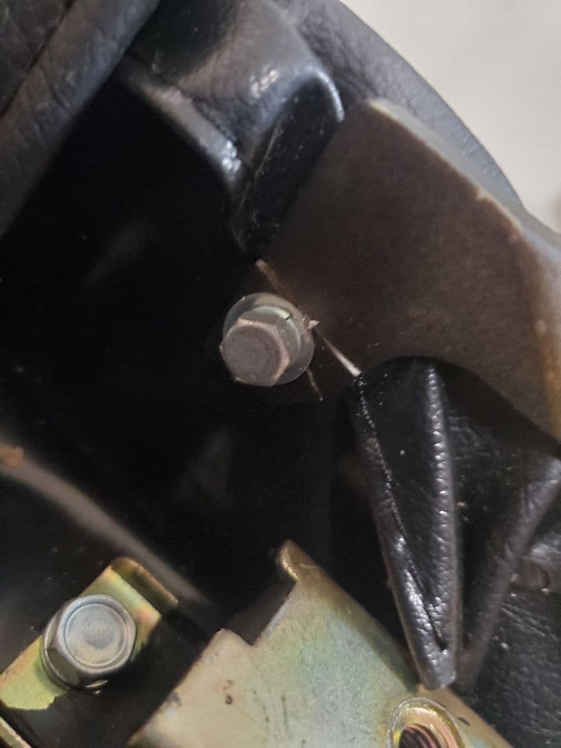 sr400 純正シート　グリタリングブラック