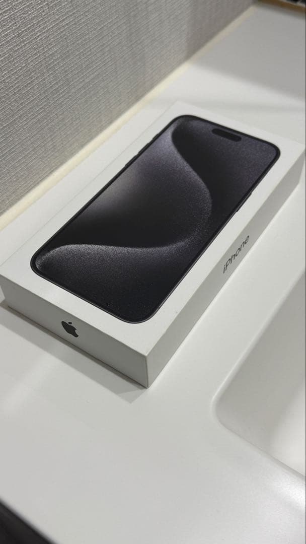 【美品】iPhone15 Pro Max 512GB ブラック SIMフリー