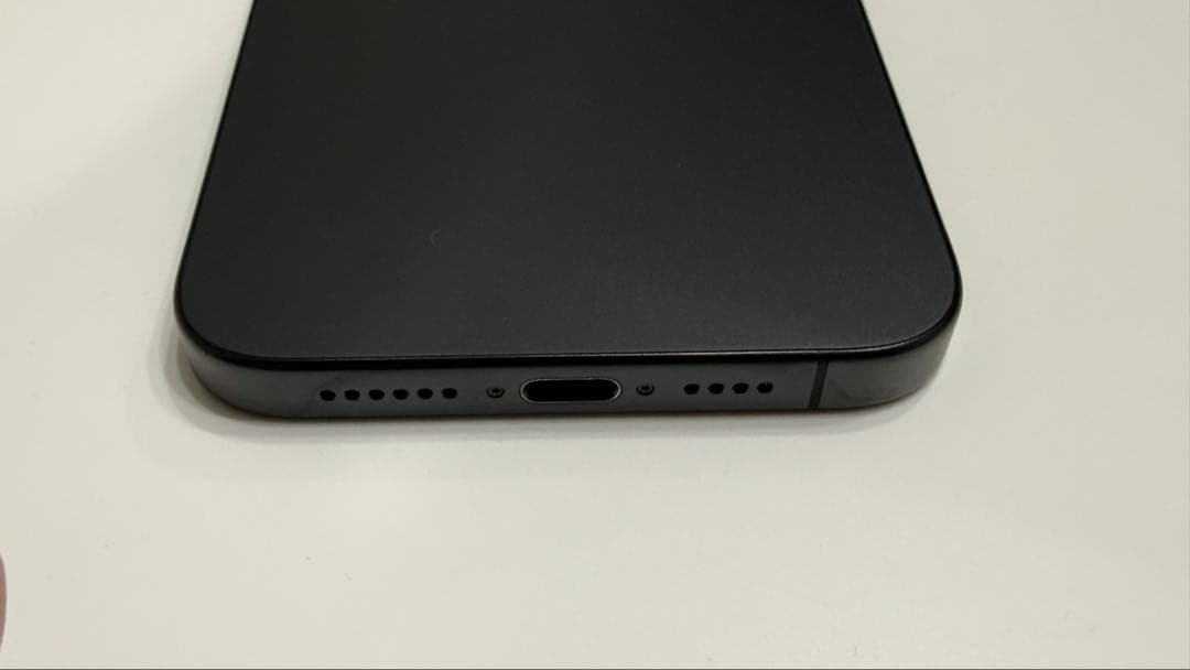 【美品】iPhone15 Pro Max 512GB ブラック SIMフリー