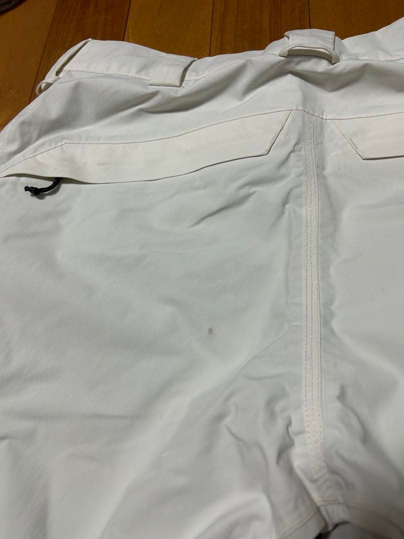 バートン ak GORE-TEX サイクリックパンツ Mサイズ ホワイト