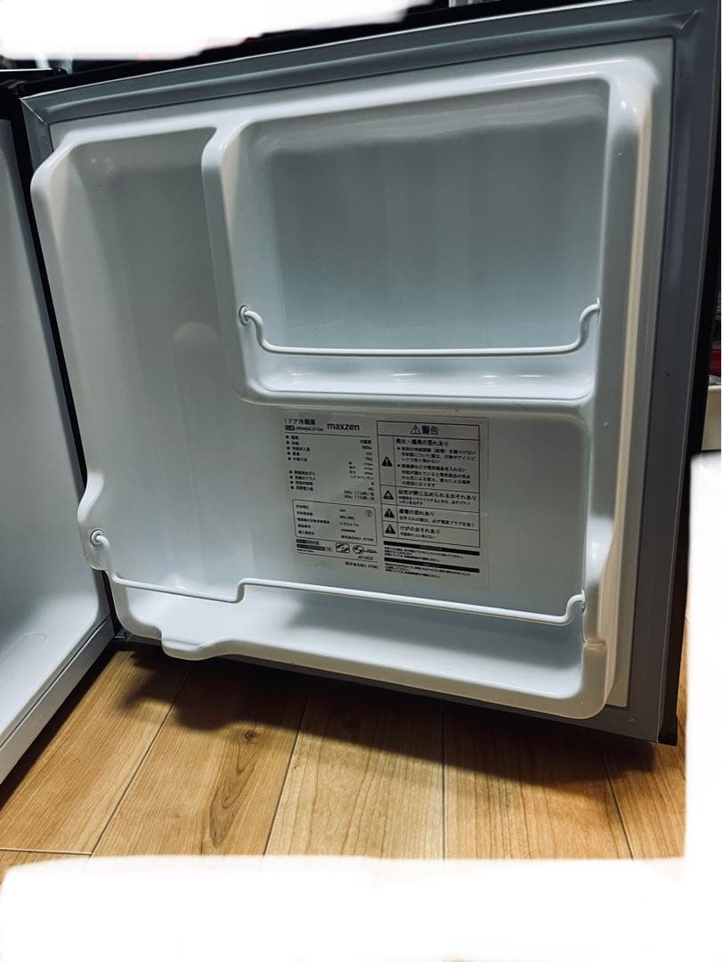 【補助or一人暮らし】コンパクト冷蔵庫_黒1ドア