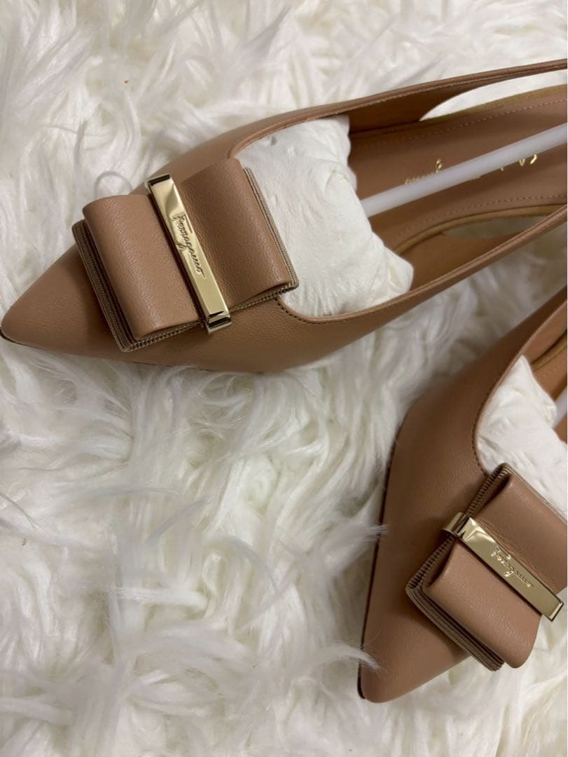 美品 Salvatore Ferragamo パンプス スリングバック 5.5
