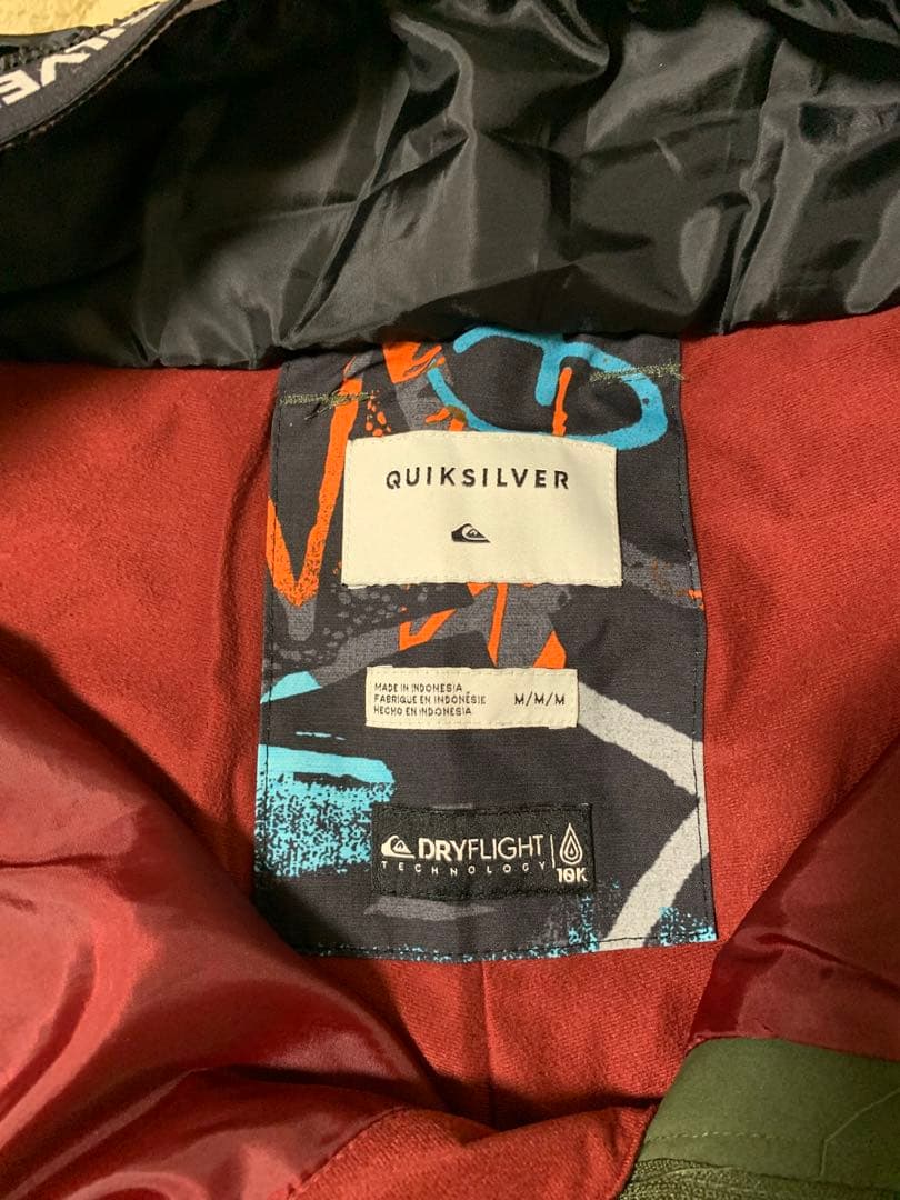 Quiksilver クイックシルバー　スノーボードウェア　上下セット　Mサイズ