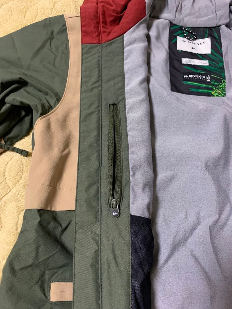 Quiksilver クイックシルバー　スノーボードウェア　上下セット　Mサイズ