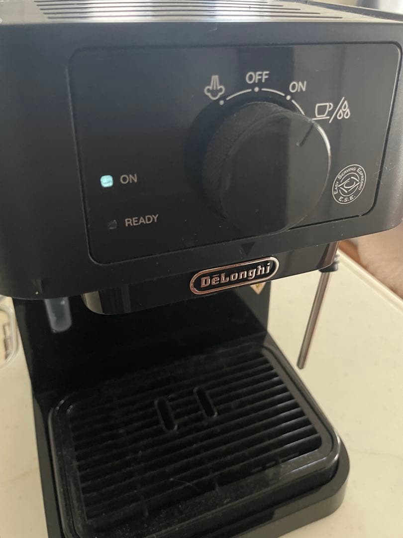 De'Longhi エスプレッソマシン 黒