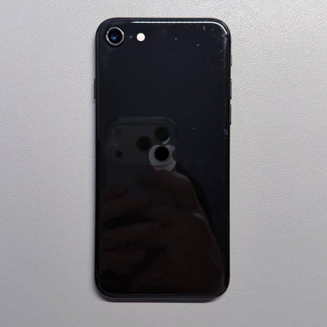 iPhone SE（第２世代）64GB