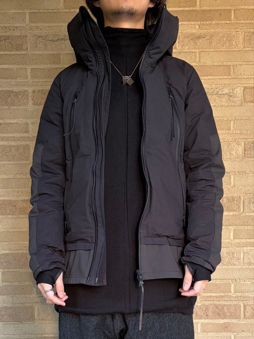 The Viridi-anne × RIPVANWINKLEダウンジャケット