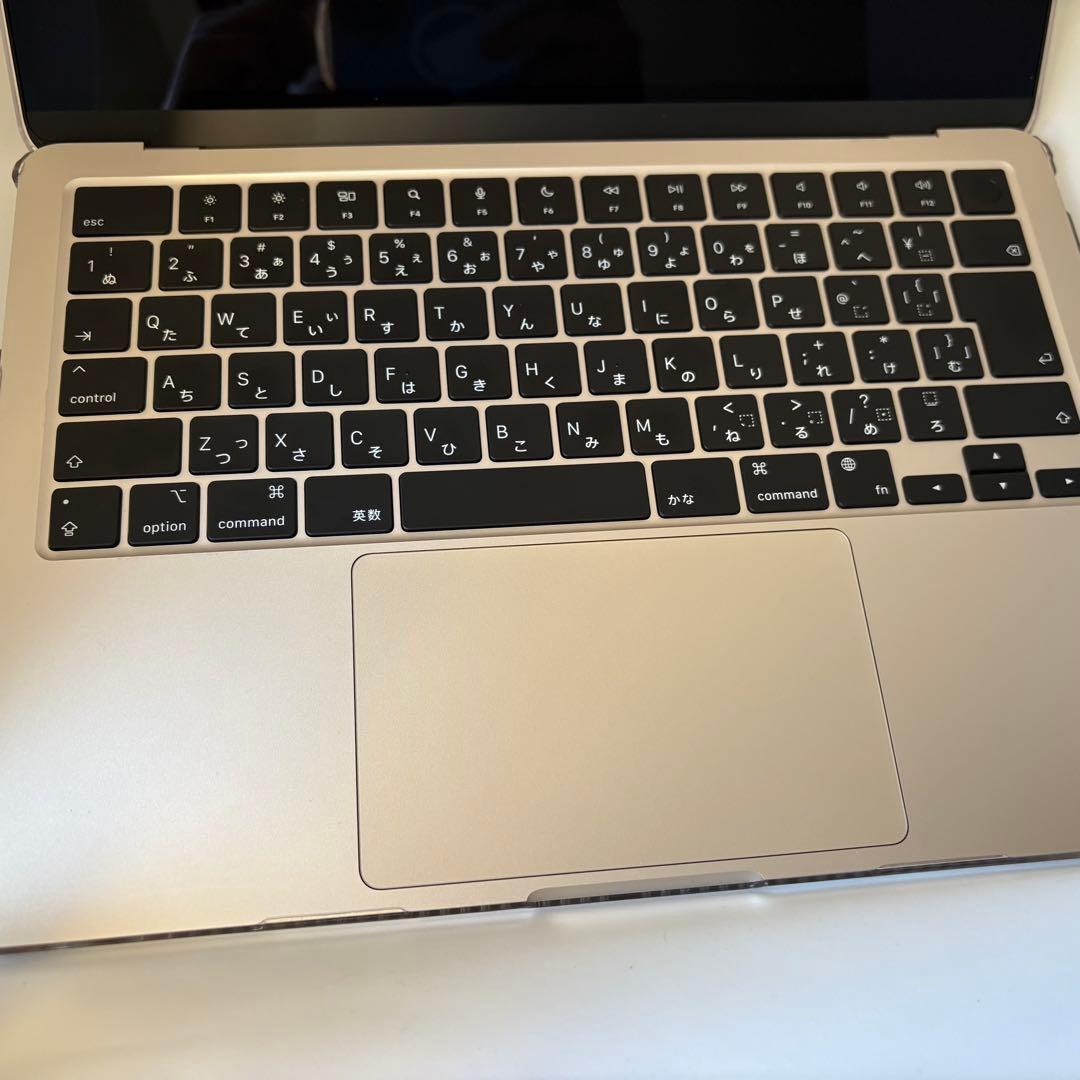 MacBook本体 MacBook Air 16GB 256GBSSD MC7W4J/A