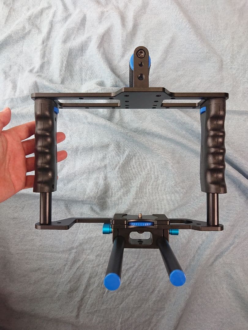 カメラ用グリップ！安定した撮影に！ムービー撮影！ローアングル