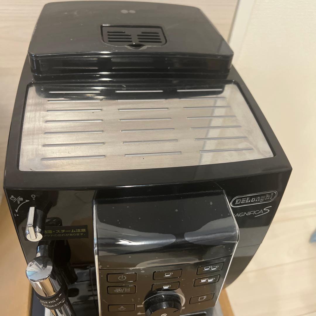 DeLonghi ECAM23120BN エスプレッソマシン