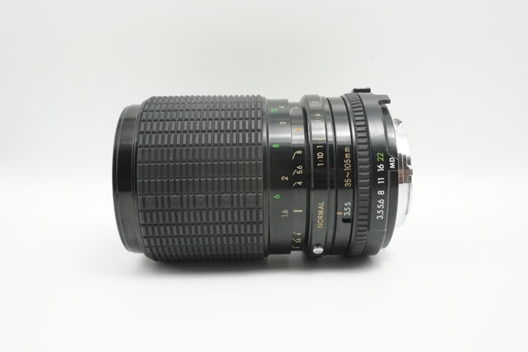 Minolta X-700 + MD 50mm + ズームレンズ + ストラップ